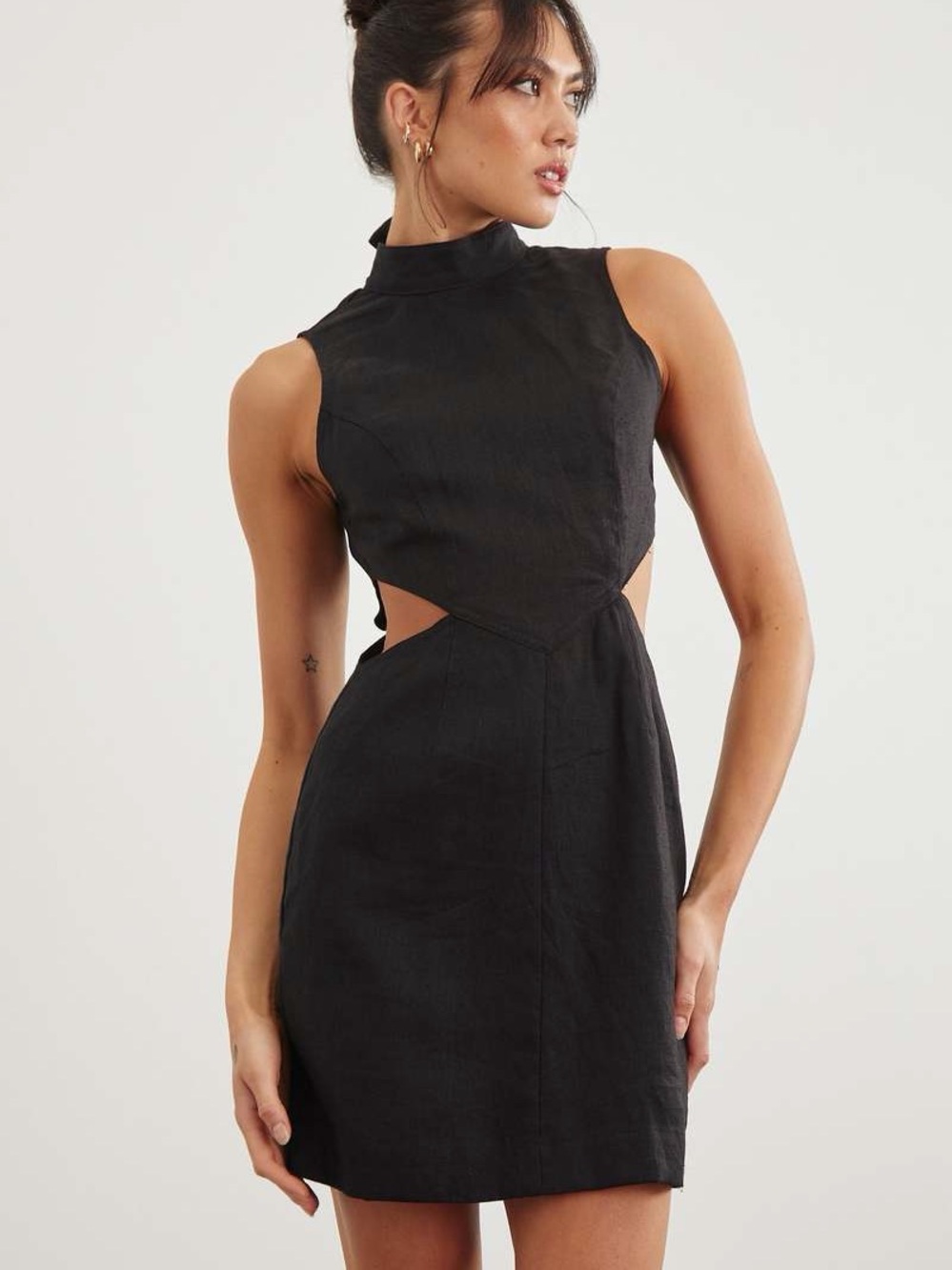Sovere virtue mini dress Sleeveless Black Cutout linen small